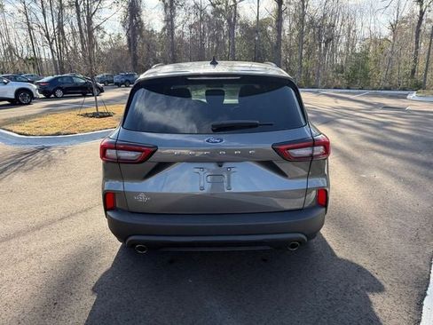 Used 2025 Ford Escape ST-Line image 8