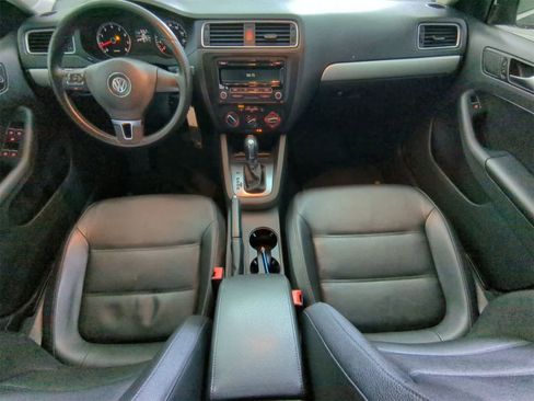 Used 2013 Volkswagen Jetta SE image 14