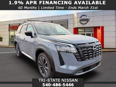 New 2026 Nissan Pathfinder Platinum w/ Cargo Package