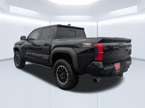 Used 2024 Toyota Tacoma TRD Sport image 5