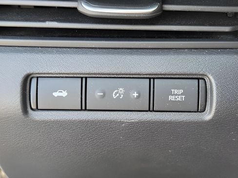 Used 2024 Nissan Altima 2.5 SV image 32