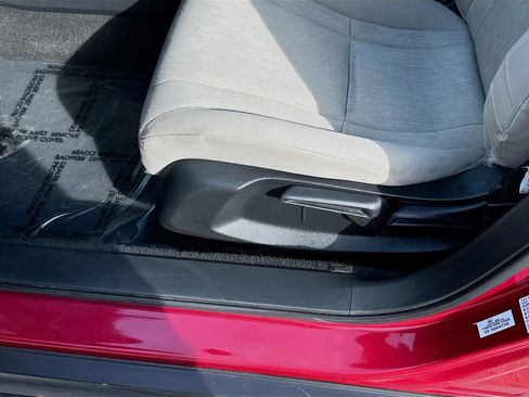 Used 2023 Honda Accord LX image 17