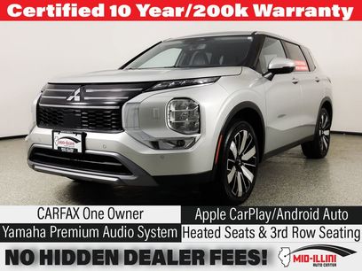 Used 2025 Mitsubishi Outlander SE