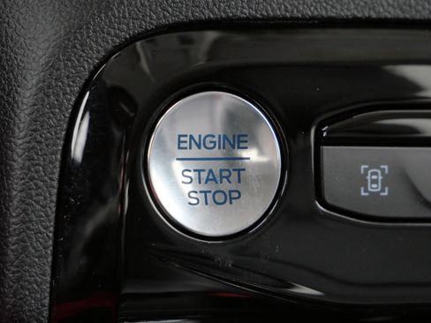 Used 2023 Ford Escape Platinum image 29