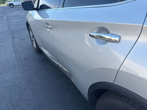 Used 2017 Nissan Murano SV AWD/4WD image 23