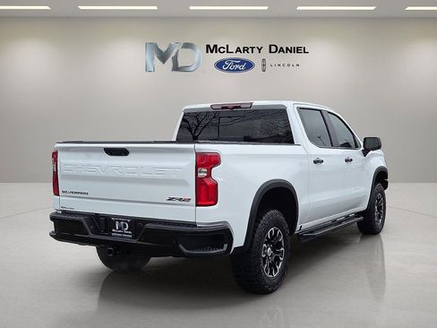 Used 2023 Chevrolet Silverado 1500 ZR2 image 5