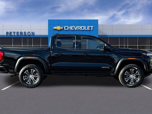 Certified 2024 GMC Canyon AT4 w/ Technology Package image 3