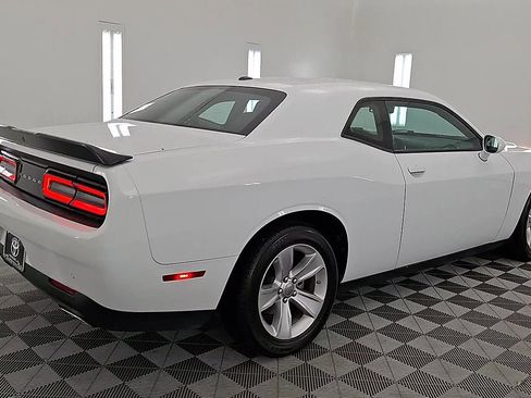 Used 2023 Dodge Challenger SXT image 4
