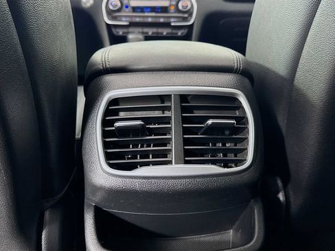 Used 2020 Hyundai Santa Fe Limited FWD image 32