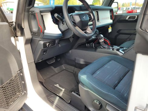 New 2026 Ford Bronco Heritage Edition image 15