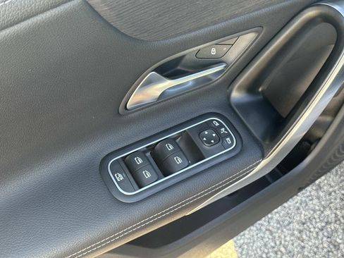 Used 2023 Mercedes-Benz CLA 250 4MATIC image 18