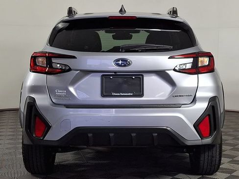 Used 2024 Subaru Crosstrek 2.0i Premium AWD/4WD image 8