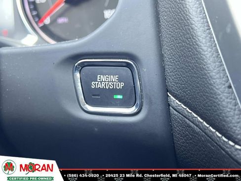 Used 2023 GMC Acadia SLE w/ Driver Convenience Package image 26