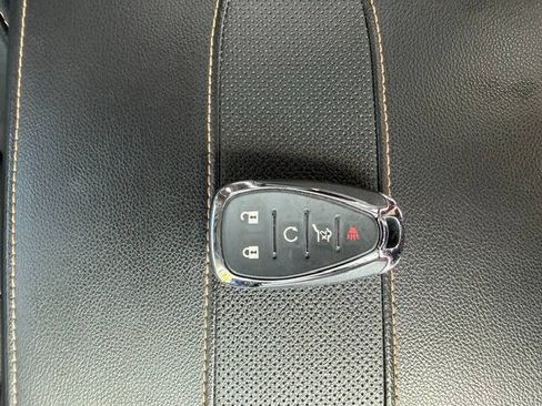 Used 2020 Chevrolet Traverse Premier w/ Redline Edition AWD/4WD image 16
