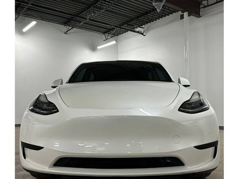Used 2021 Tesla Model Y Long Range image 3