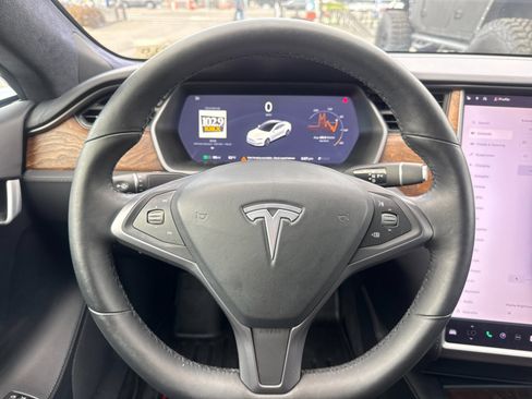 Used 2018 Tesla Model S 75D image 22