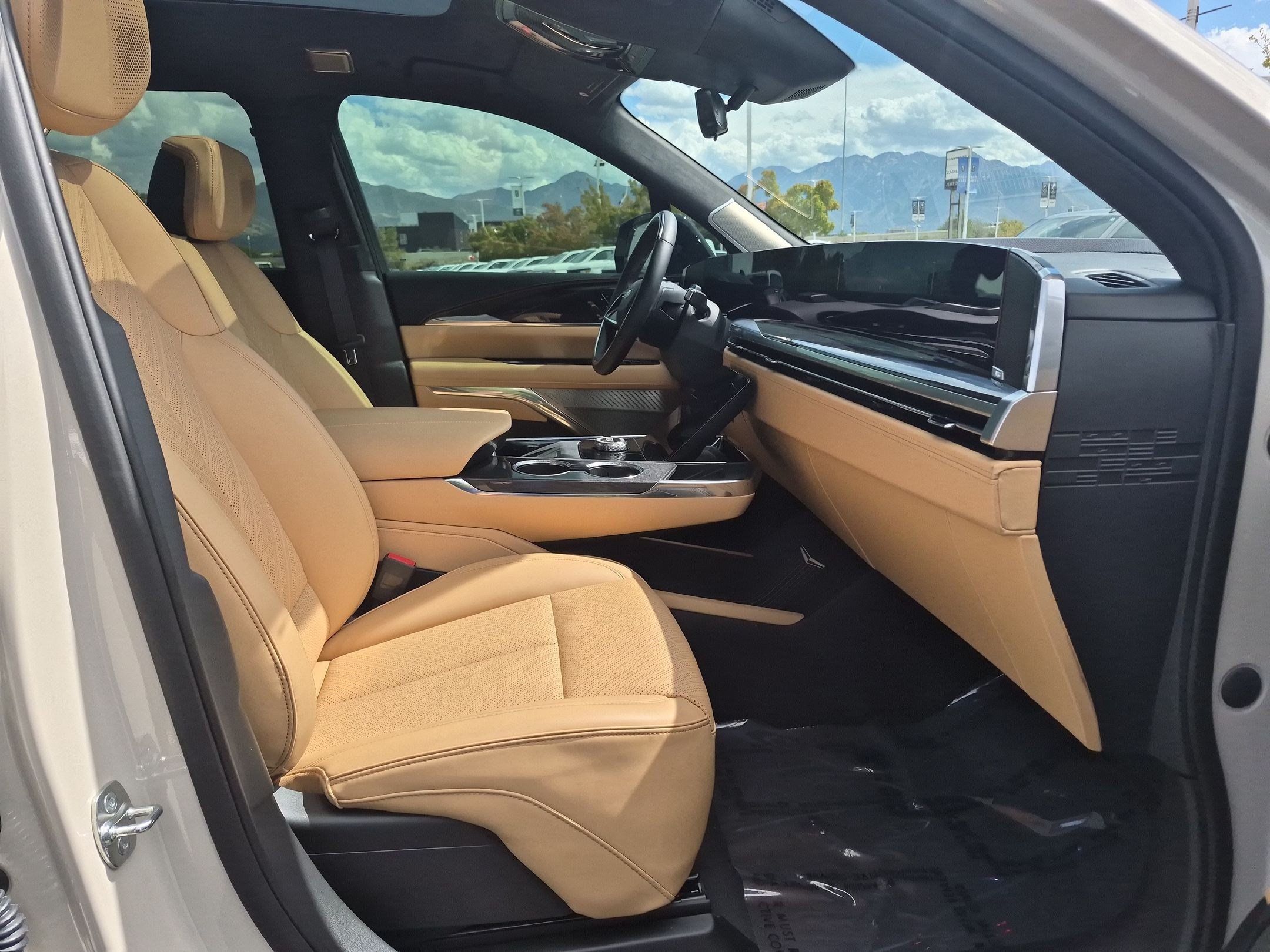 Certified 2026 Cadillac Escalade IQL Sport 2 AWD/4WD image 31