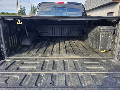 Used 2018 Ford F150 Lariat w/ Equipment Group 502A Luxury image 15