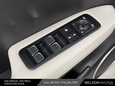 Used 2017 Lexus RX 350 AWD w/ Premium Package image 18
