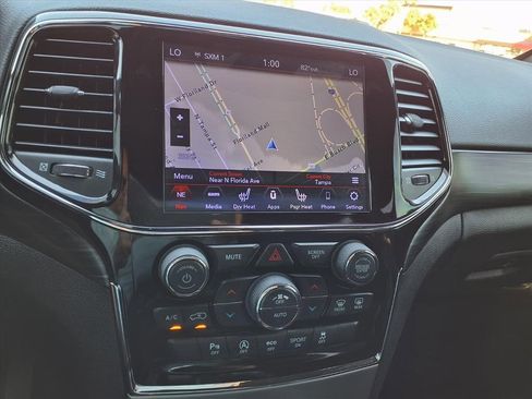 Used 2020 Jeep Grand Cherokee Altitude image 26