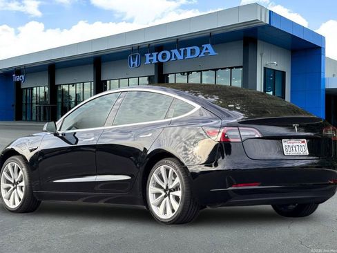 Used 2018 Tesla Model 3 Long Range image 10