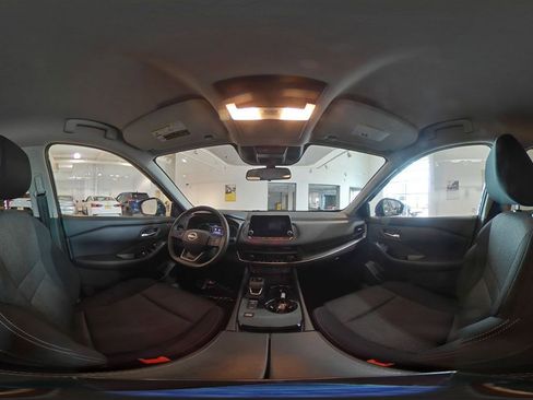 Used 2025 Nissan Rogue SV FWD image 43