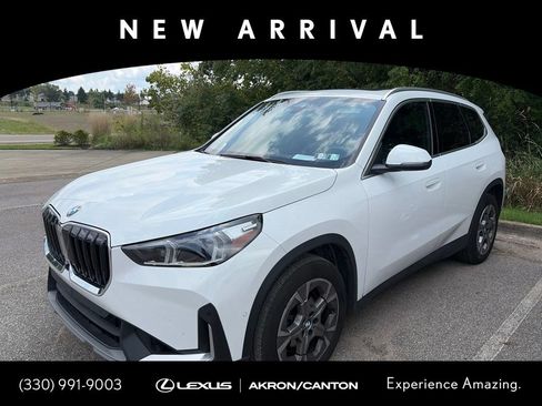 Used 2023 BMW X1 xDrive28i w/ Premium Package AWD/4WD image 1