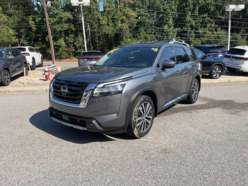 Used 2022 Nissan Pathfinder Platinum w/ Cargo Package image 36
