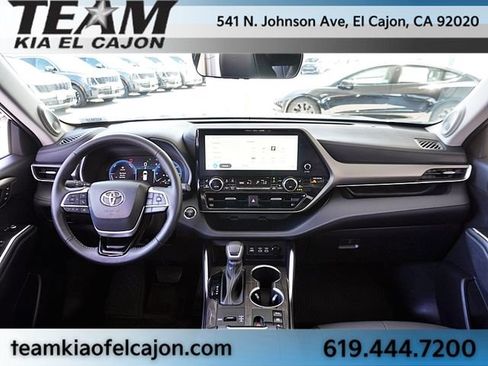 Used 2023 Toyota Highlander Limited AWD/4WD image 20
