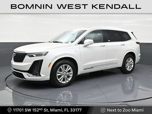 Used 2021 Cadillac XT6 Luxury image 1