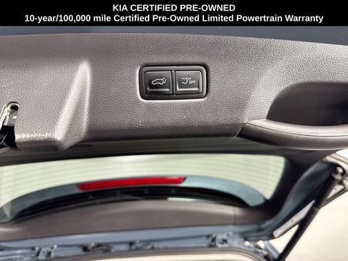 Certified 2024 Kia Carnival EX FWD image 33