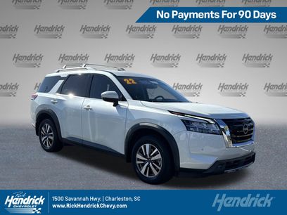 Used 2022 Nissan Pathfinder SL