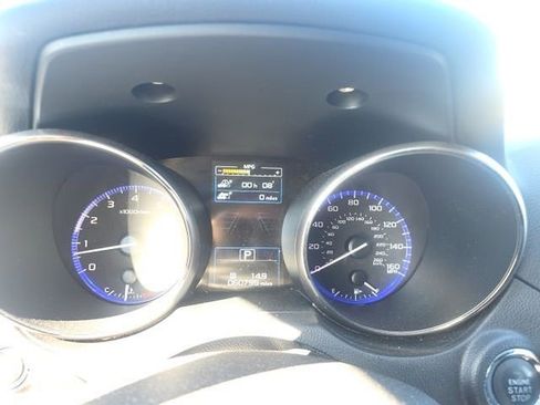 Used 2017 Subaru Outback 3.6R Limited image 11