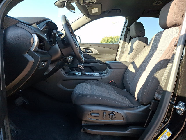 Used 2023 Chevrolet Traverse LT FWD image 13