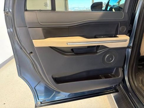 Used 2022 Ford Expedition Max Limited AWD/4WD image 47