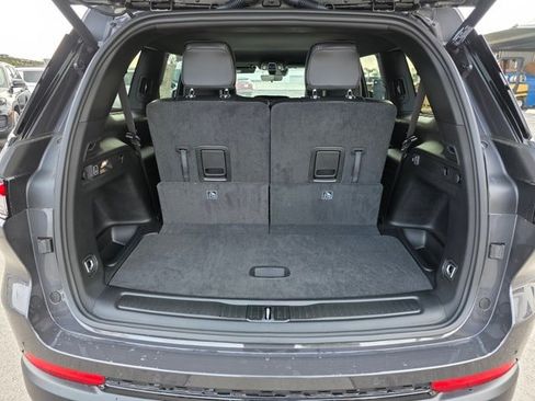 New 2025 Jeep Grand Cherokee L Laredo image 22