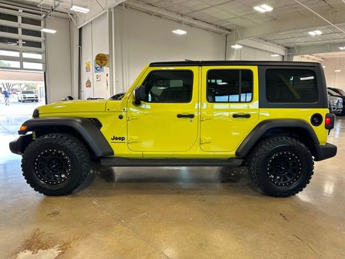 Used 2023 Jeep Wrangler Unlimited Sport image 5