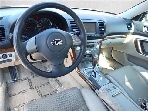 Used 2008 Subaru Outback 2.5i Limited AWD/4WD image 10