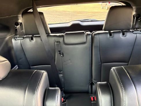 Used 2022 Toyota Highlander XSE image 14