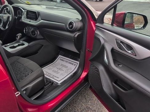 Used 2021 Chevrolet Blazer LT image 37