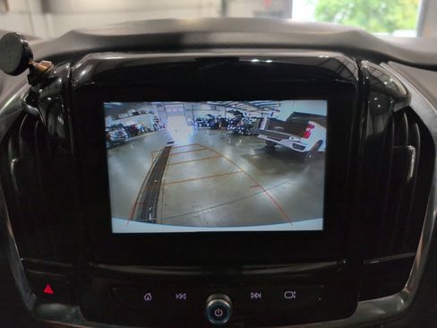 Used 2019 Chevrolet Traverse LT image 14