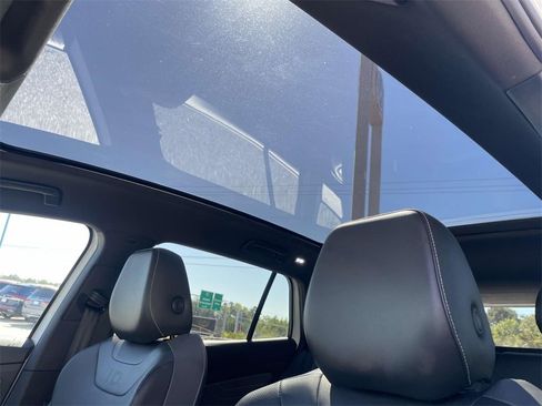 Used 2023 Volkswagen ID.4 Pro image 18