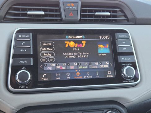 Used 2022 Nissan Versa SV image 10