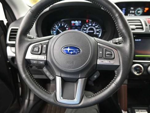 Used 2017 Subaru Forester 2.5i Touring AWD/4WD image 12