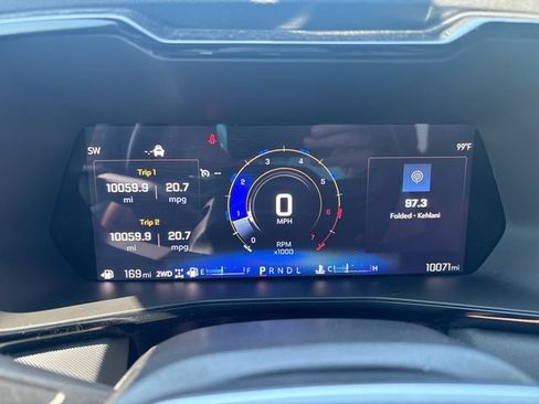 Used 2025 Chevrolet Colorado Z71 AWD/4WD image 15