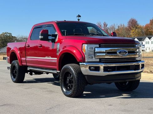 Used 2017 Ford F250 Lariat w/ Lariat Ultimate Package image 3