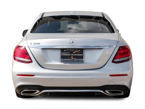 Used 2017 Mercedes-Benz E 300 image 9