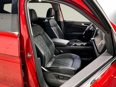 Used 2024 Volkswagen Atlas SEL Premium R-Line image 30