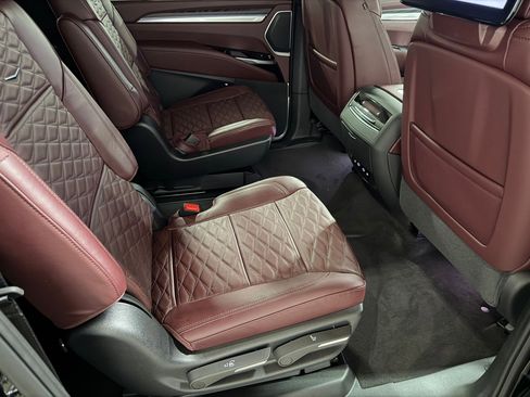 New 2026 Cadillac Escalade ESV Luxury AWD/4WD image 53