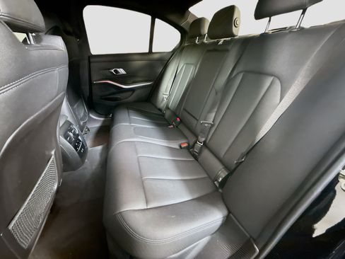 Used 2021 BMW 330i Sedan w/ Convenience Package RWD image 25